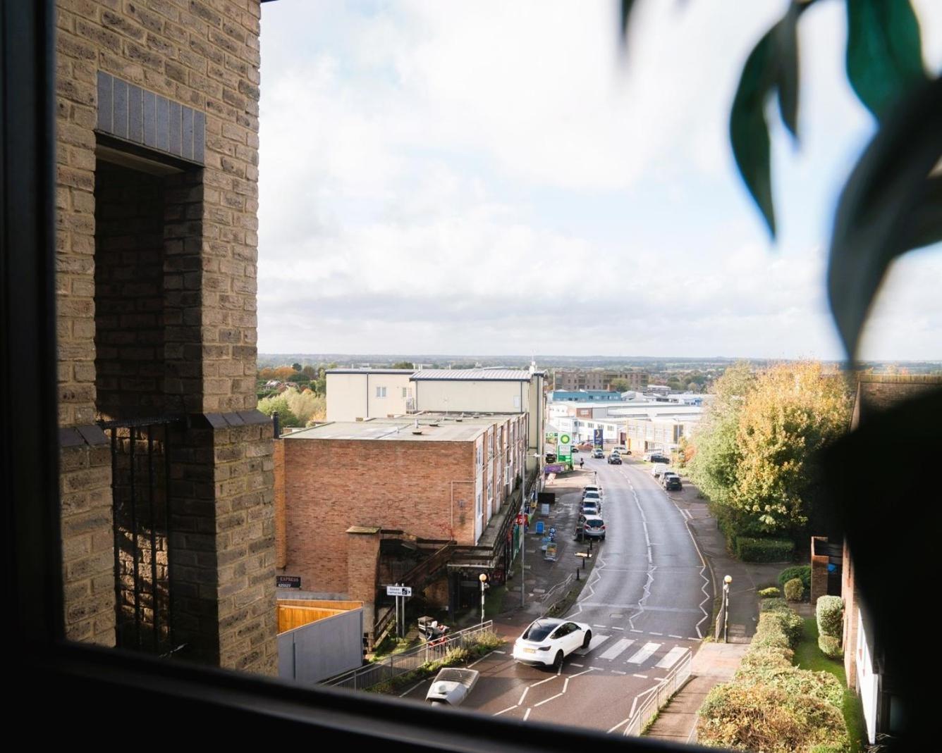 Urban Oasis Apartment Billericay